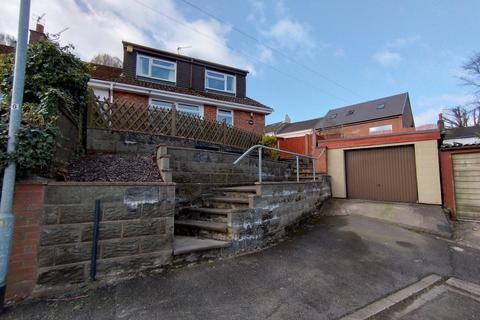 3 bedroom bungalow for sale, Swan Close, Talke, Stoke-on-Trent