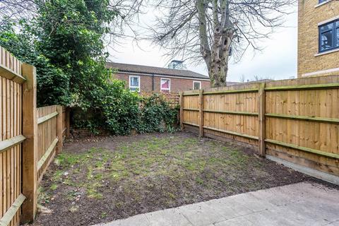 undefined, Caldwell Close, Woolwich, London, SE18