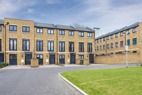 undefined, Caldwell Close, Woolwich, London, SE18