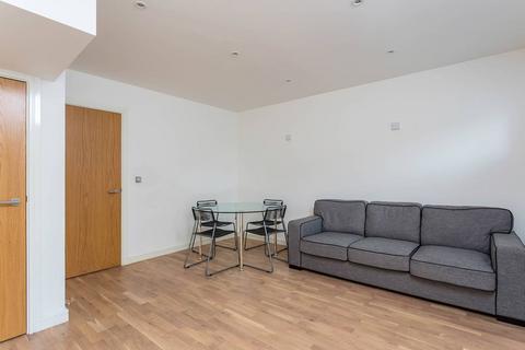 4 bedroom flat to rent, Caldwell Close, Woolwich, London, SE18