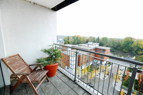 undefined, Holland Gardens, Brentford, TW8