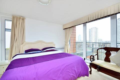 undefined, Holland Gardens, Brentford, TW8