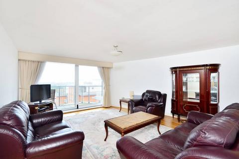 undefined, Holland Gardens, Brentford, TW8