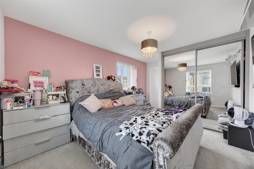 31 Friesland Ave Web21.jpg