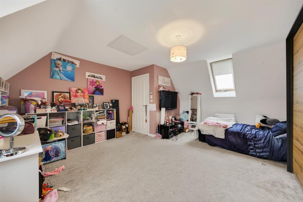 31 Friesland Ave Web30.jpg