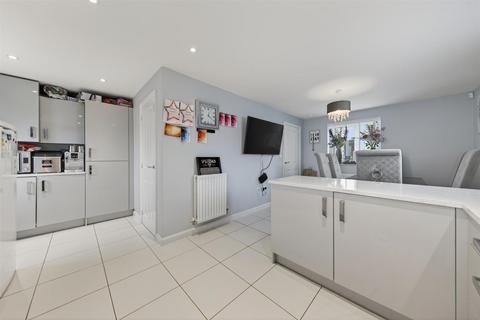 undefined, Friesland Avenue, Milton Keynes MK8