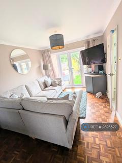 3 bedroom semi-detached house to rent, Strathcona Avenue, Bookham, KT23