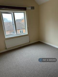 3 bedroom detached house to rent, Sterling Close, Milton Keynes, MK15