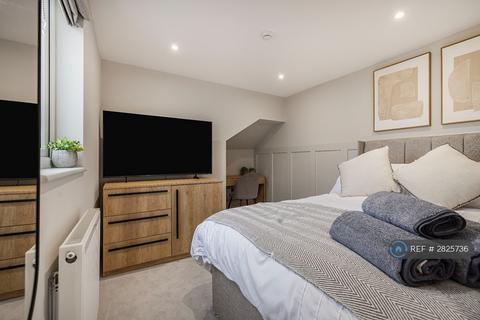 undefined, Tonbridge Road, Maidstone, ME16