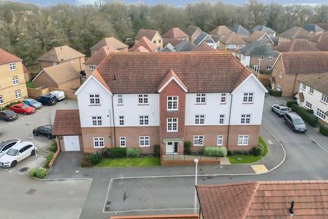 2 bedroom flat for sale - Carol Grove, Reading RG2