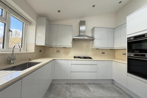 undefined, Woodberry Gardens, London