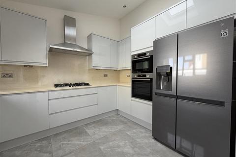 undefined, Woodberry Gardens, London