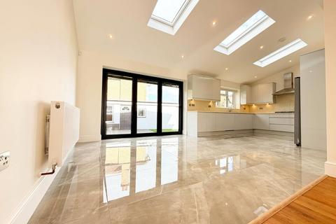 undefined, Woodberry Gardens, London