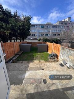 1 bedroom in a house share to rent, Mount Pleasant Road, London, N17