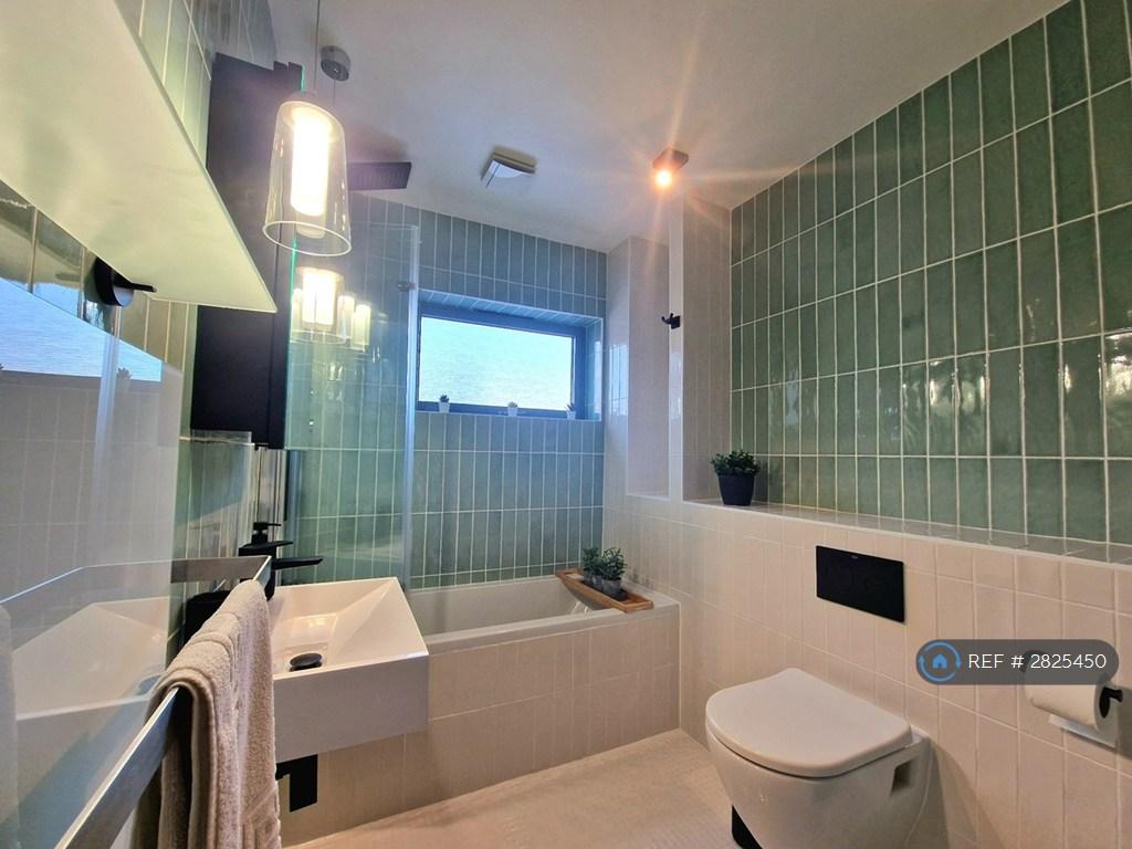 Main Bathroom