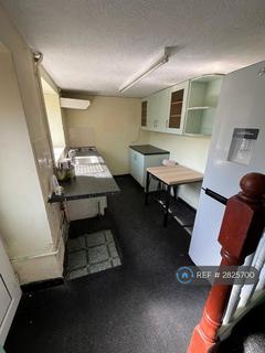 2 bedroom terraced house to rent, Miskin Road, Tonypandy, CF40