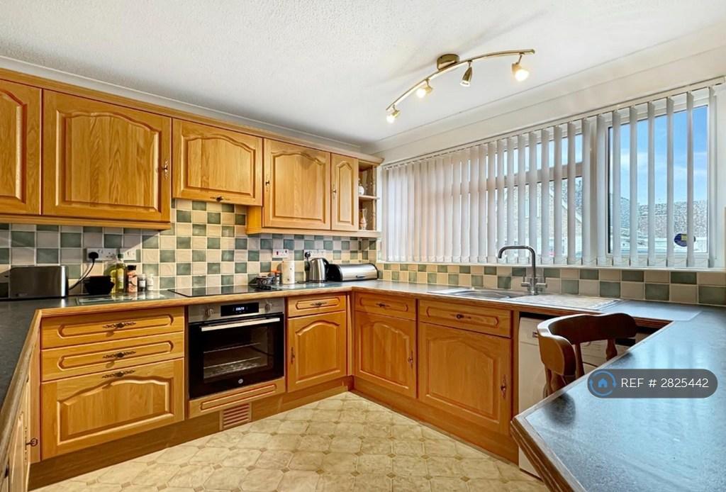 Kitchen 1
