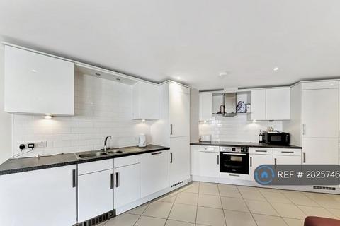 2 bedroom flat to rent, Winders Road, London, SW11