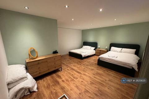 undefined, Edge Lane, Stretford, Manchester, M32