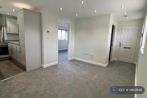 1 bedroom flat to rent, Marford Road, Wheathampstead, St. Albans, AL4