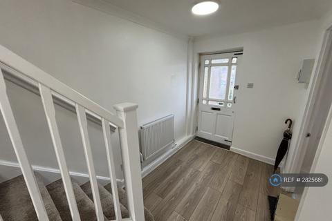 undefined, Baden Powell Close, Dagenham, RM9
