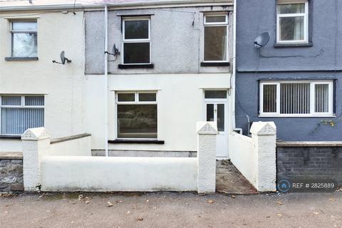 3 bedroom terraced house to rent, High Street, Blaina, Abertillery, NP13