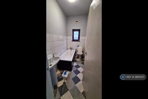 2 bedroom terraced house to rent, Cranbrook Street, Bradford, BD5