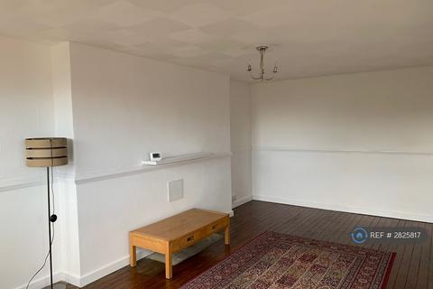 2 bedroom flat to rent, Albert Starr House, London, SE8