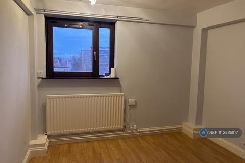 2 bedroom flat to rent, Albert Starr House, London, SE8