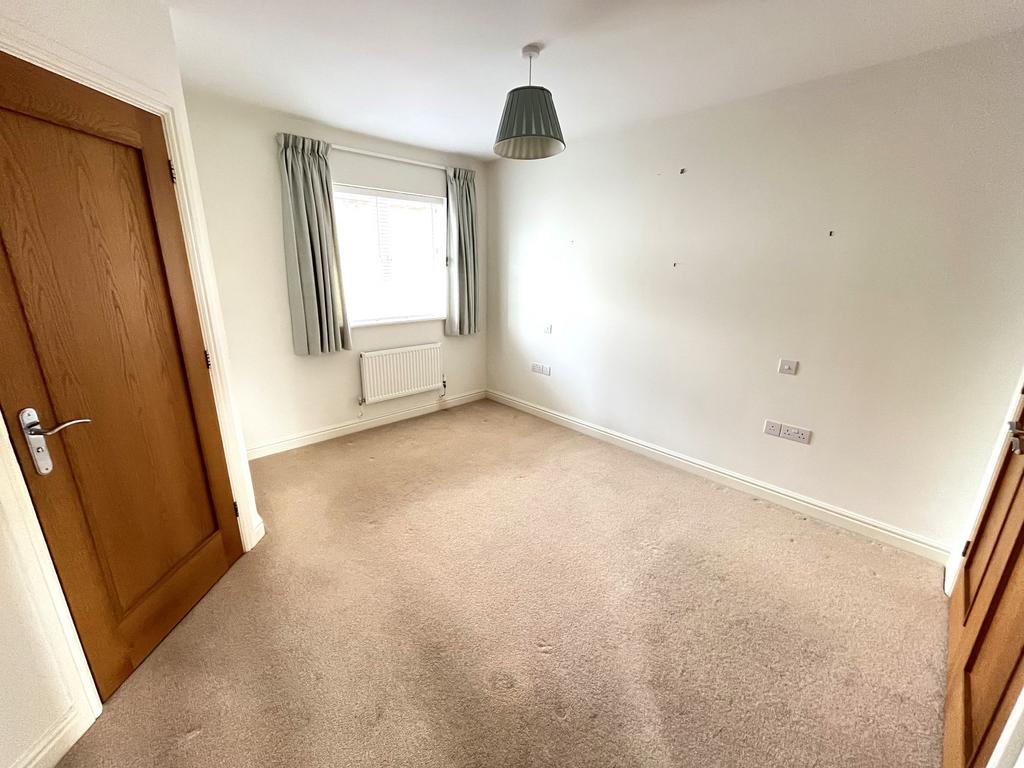 Bedroom 1 (a)