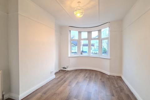 3 bedroom semi-detached house to rent, Waverley Avenue, Twickenham, TW2