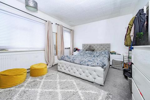 2 bedroom terraced house for sale, Gardenia Avenue, Luton, Bedfordshire, LU3