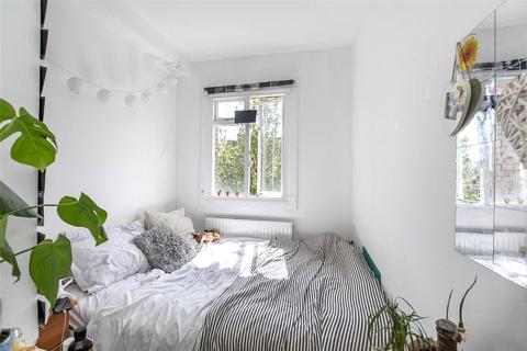 2 bedroom flat to rent, Holloway Road, London