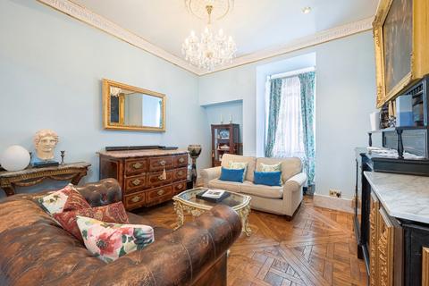 1 bedroom flat for sale, Sloane Gardens, London