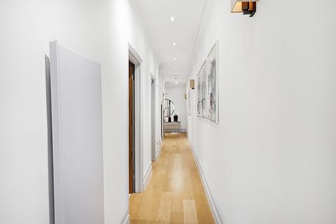 undefined, Cadogan Square, Knightsbridge, London