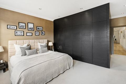 undefined, Cadogan Square, Knightsbridge, London