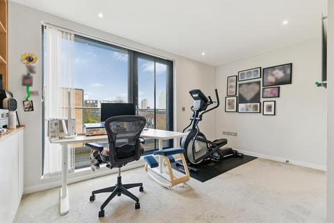 3 bedroom terraced house for sale, Brook Lane North, Brentford, TW8