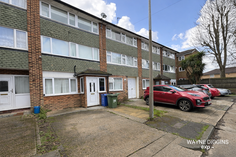 3 bedroom terraced house for sale, Rookwood Close, Grays RM17