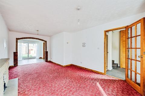4 bedroom semi-detached house for sale, Castlefield Close, Eastleaze, Swindon