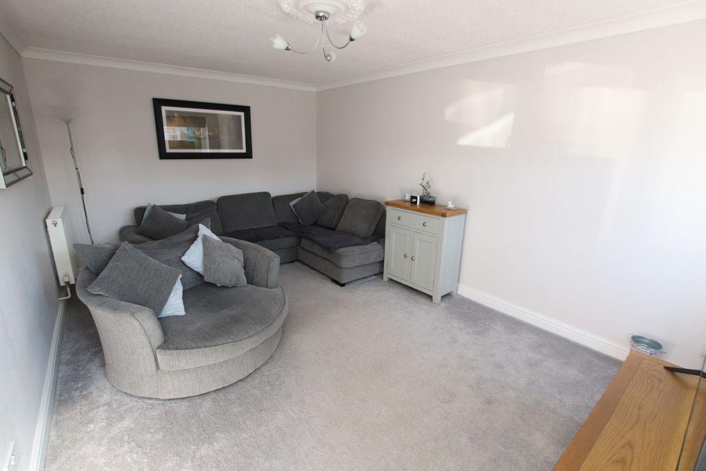 Lounge photo 2