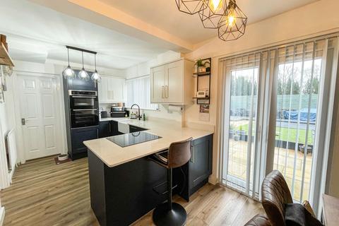 3 bedroom detached house for sale, Osterley Close, Botley, SO30