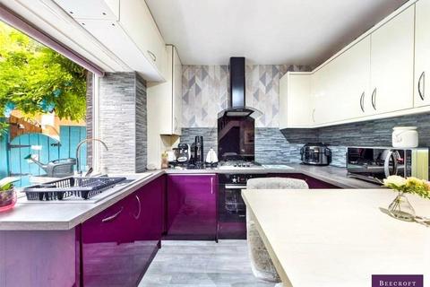 3 bedroom terraced house for sale, Pontefract Road, Barnsley