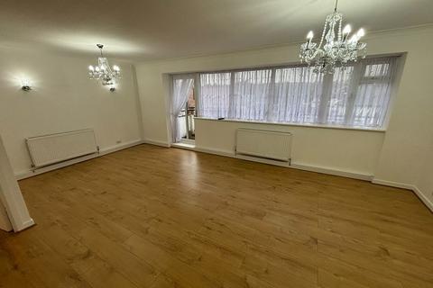 2 bedroom flat for sale, Watling Court, Jesmond Way, Stanmore, Middlesex, HA7 4QP