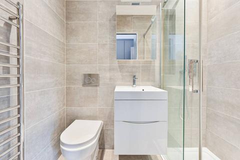 2 bedroom flat for sale, Valley Road, Streatham, London, SW16