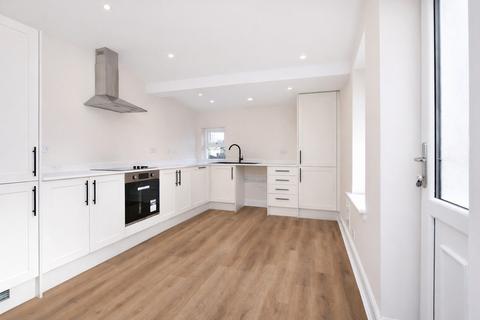 3 bedroom end of terrace house for sale, lockhart Place, Stonehouse Lanarkshire, ML9