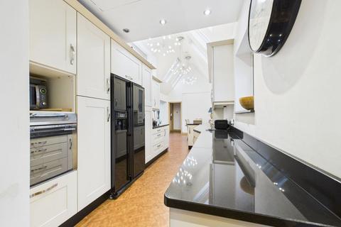 undefined, Kingsway, Alkrington, Middleton, M24