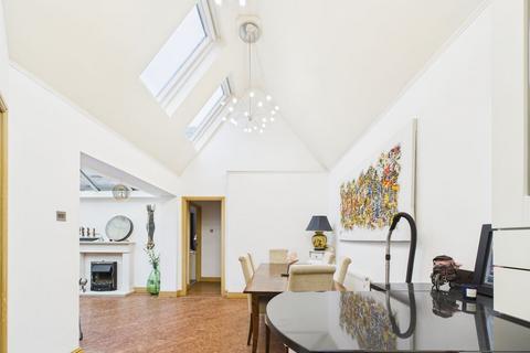 undefined, Kingsway, Alkrington, Middleton, M24