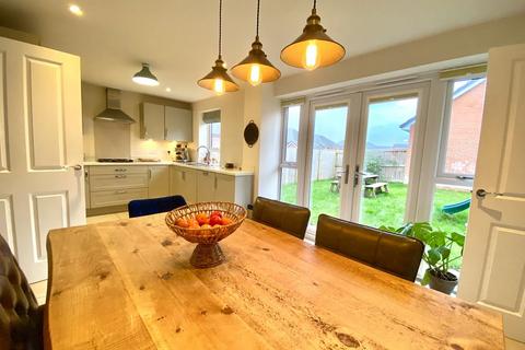 4 bedroom detached house for sale, Medlock Street, Northwich, CW9 7HW