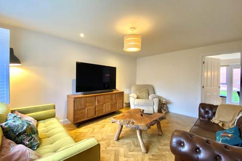4 bedroom detached house for sale, Medlock Street, Northwich, CW9 7HW