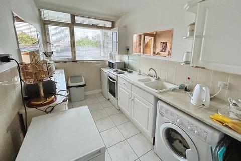 2 bedroom flat for sale, Endwood Court, Handsworth Wood Road, Birmingham, B20 2RZ